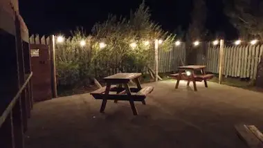 Parrillas de noche con luz (1)